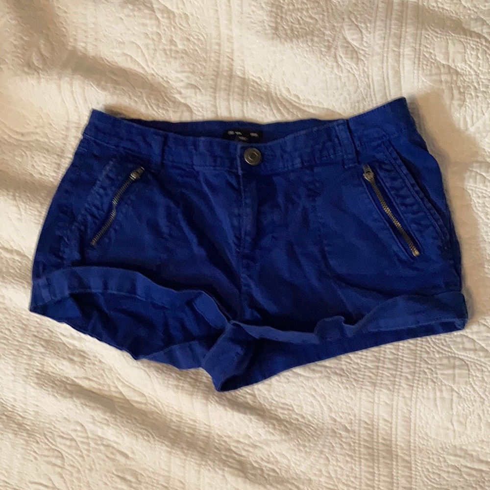 Gap stretch shorts size 8